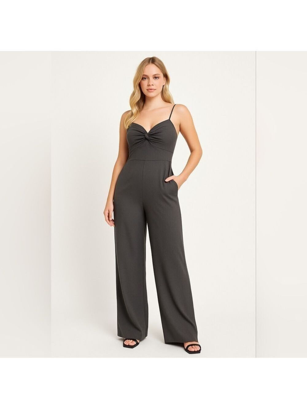 NWOT Socialite Wide Leg Front Twist V neck Jumpsuit M Black